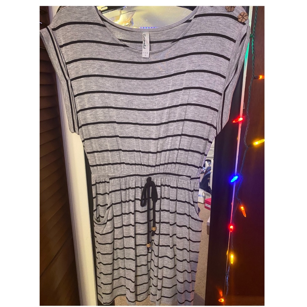 gray dress